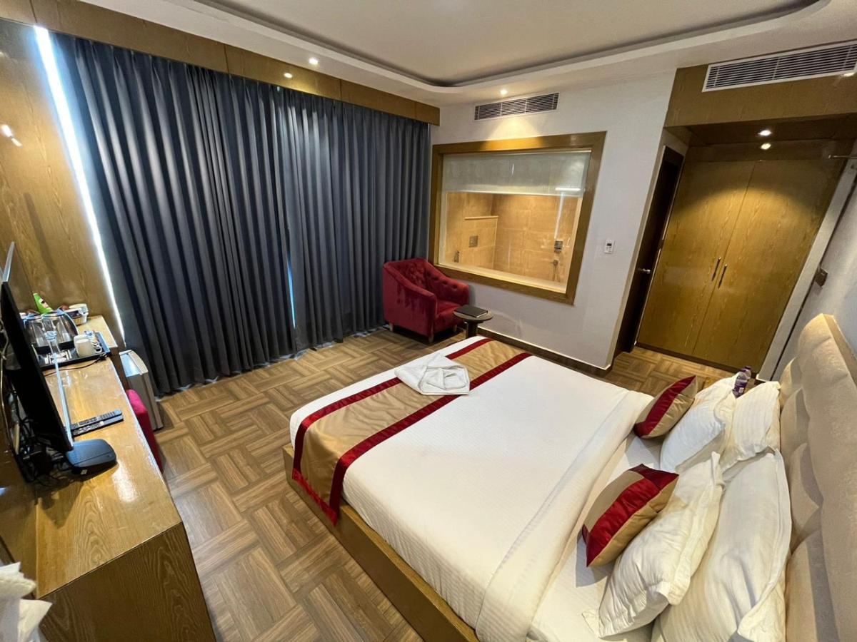 The Landmark Hotel Muzaffarpur Exterior photo