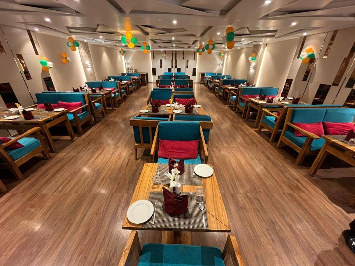 The Landmark Hotel Muzaffarpur Exterior photo